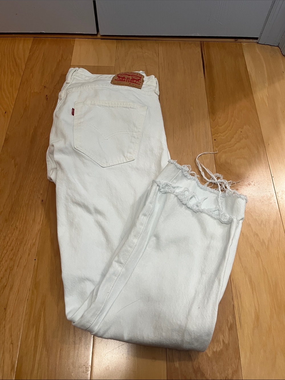 Levi's White 501 Cropped Frayed Hem Jeans
